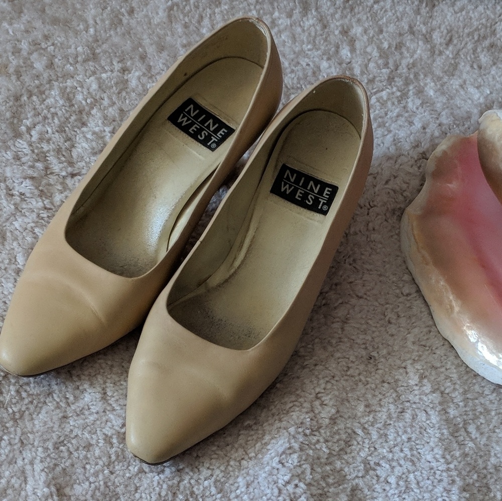 Nine West pumps